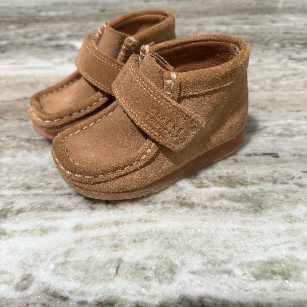 Clarks Kids Wallabees